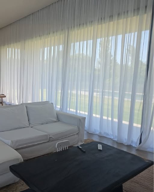 Living con cortinas de voile